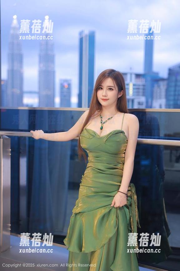 秀人网-fairy如歌 秀人网 - 在线“fairy如歌”:“校服绝不只在校园!”——美图说得挺有道理的吧