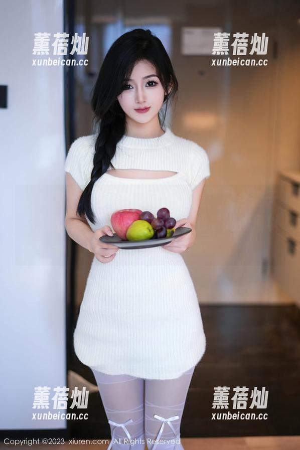 秀人网 - “于诺诺ise的眼镜：配合得天衣无缝的原图复盘”——来看看她如何以眼镜为武器。
