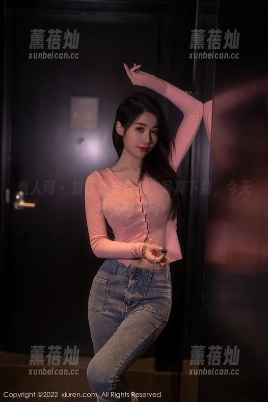 秀人网 - 刘钰儿与成都，写真下载，今天什么都别问！