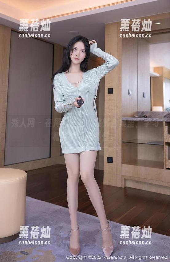秀人网 - 在周大萌的女教师合集里，学习和欣赏并行不悖。