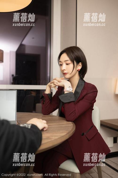 秀人网-熊吖BOBO 秀人网 - 熊吖BOBO的白丝写真合集,结果居然是...我太想知道她的审美了!