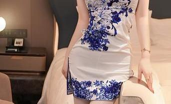 秀人网 – 艺轩的清纯美图：一秒掉入画中的少女梦
