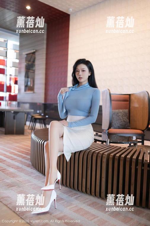 秀人网-蓝夏akasha 秀人网 - 蓝夏akasha图册:华丽典雅的反常态,却让我心痒?