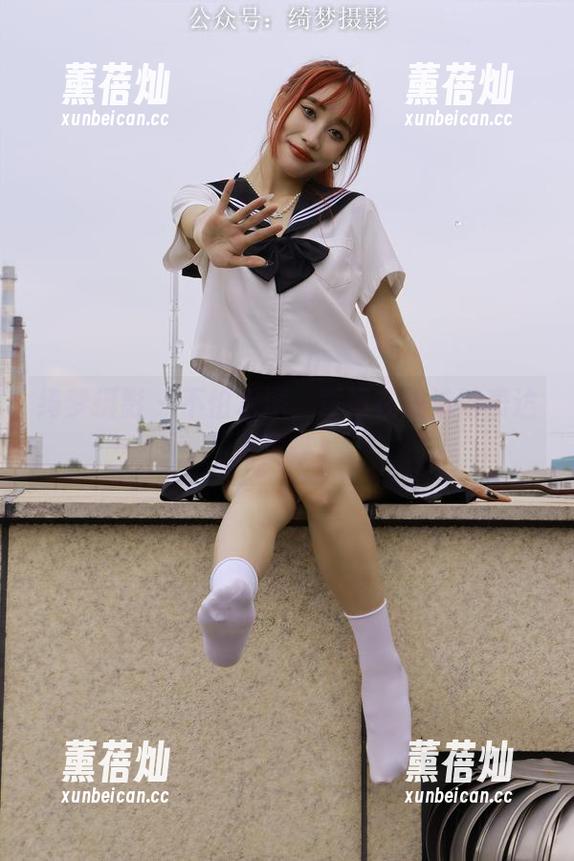 绮梦摄影 - 不怕水深，章章在线泳池表达很清晰！