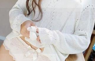 美媛馆 – 私拍谁做得好？沫晓伊baby的美图，哪怕是美脚也让人感到一种别样的欣赏。