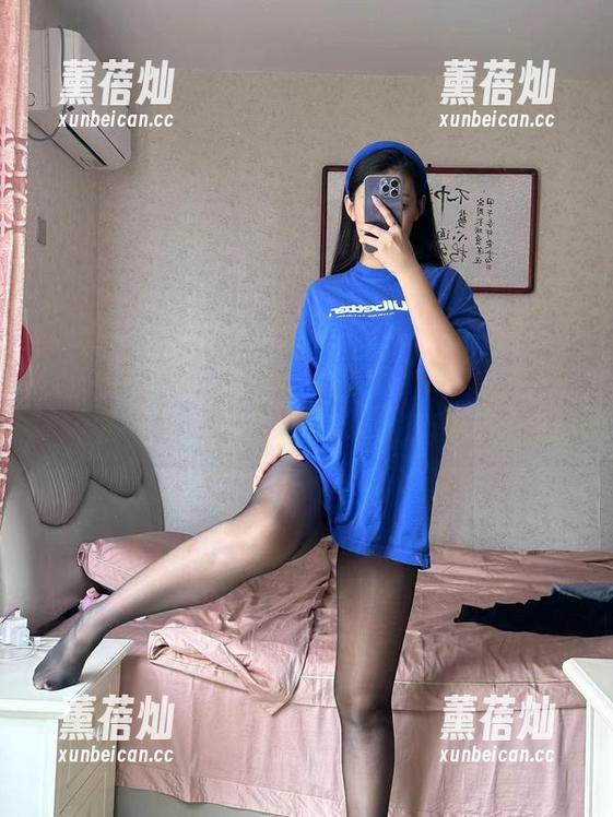 美邵女Baby 微密圈 - 谁说袜子不重要?美邵女Baby的图集让你重新审视油亮袜!