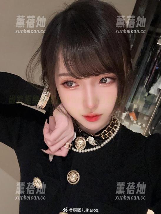 腐团儿Ikaros 谁能拒绝腐团儿Ikaros的白衬衫?精选写真让你心花怒放
