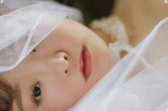 菠萝社 – 是不是我太喜欢这些美图了，尤其是K8傲娇萌萌Vivian的死库水，简单的壁纸好像别有一番韵味。