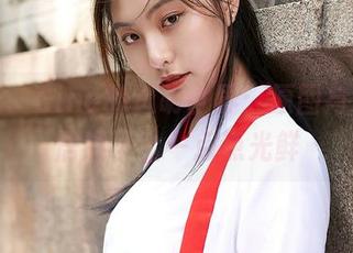 蜜桃社 – Gina的透明世界：原图与合集，居然不止一点点光鲜
