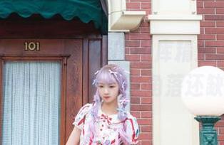 西瓜少女与吉他妹妹的图库精选，拼凑出梦的拼图，虽然有些角落还缺失。
