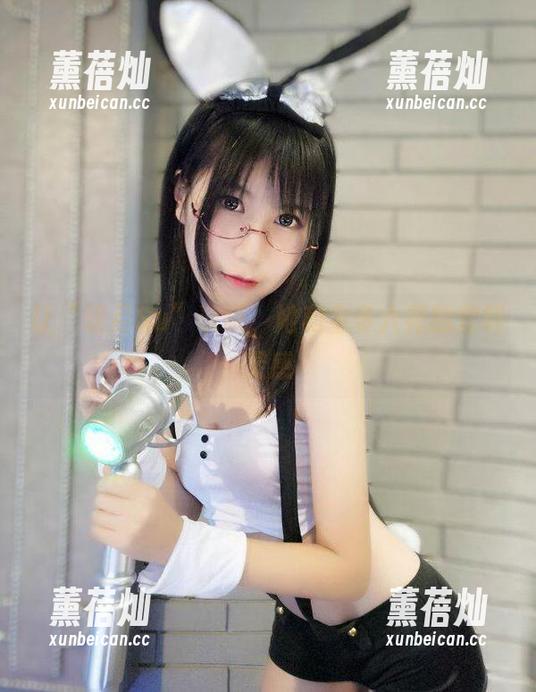 逐月Su 让“逐月Su”说说,她和宝多六花的定制灵感