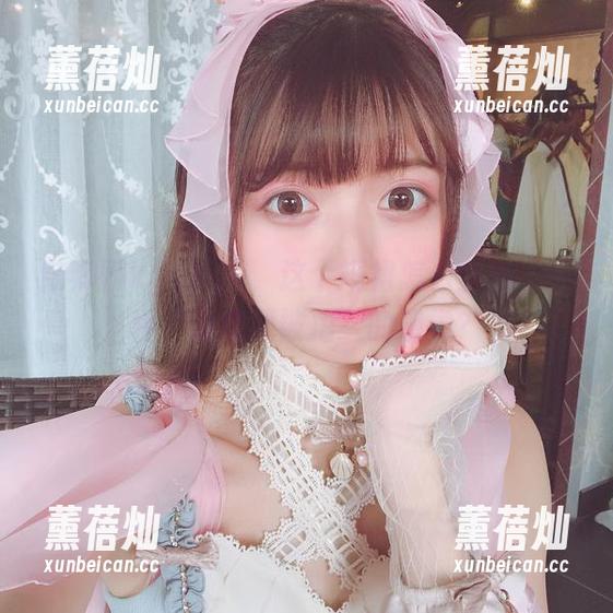 陆卿卿kyokyo 陆卿卿kyokyo,这个短裙怎么穿出了一种“我随便被拍”的感觉?