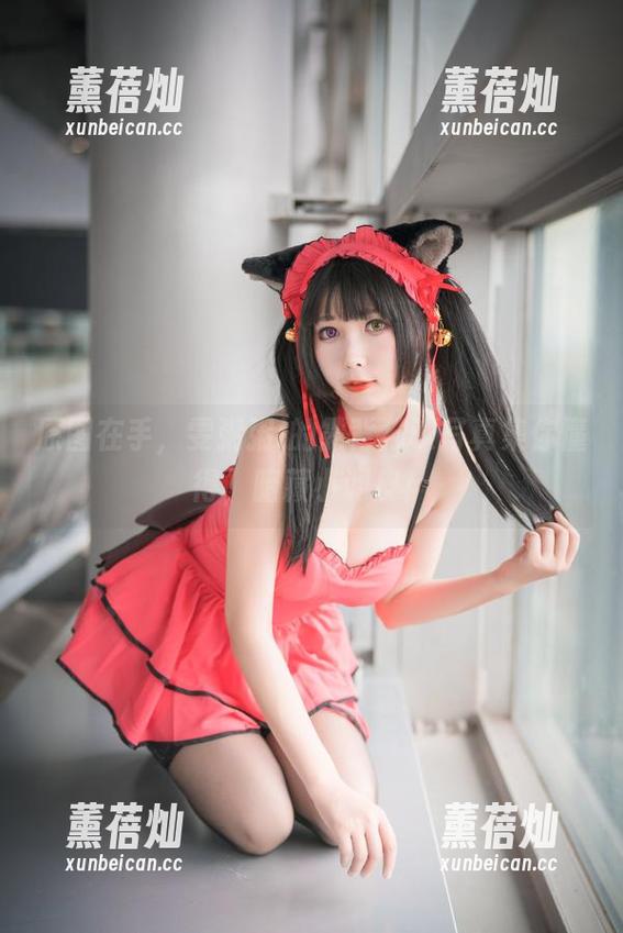 雯粥粥i 原图在手,雯粥粥i的露背猫咪写真集你懂得,暗藏小调皮!