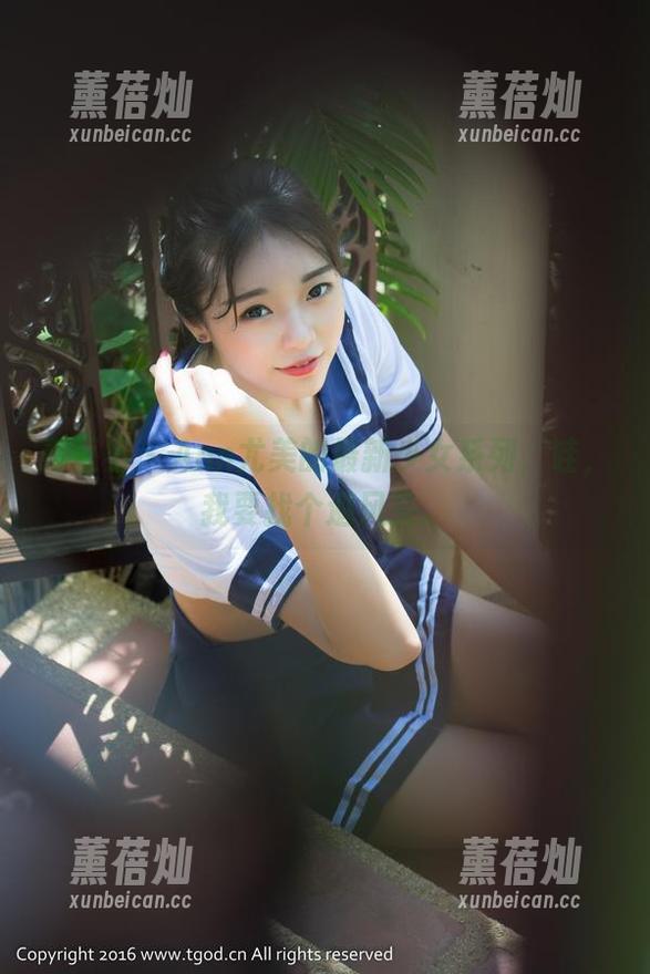 青豆客-Ann尤美 青豆客 - Ann尤美的最新少女系列,哇,我要找个避风头。