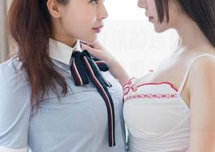 魅妍社 – 分享这个白沫的连体衣图包，哦，那种轻松洒脱竟让我重新定义了“休闲”。