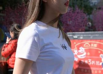 魔镜街拍 – 婷婷的工作与粉裙：随意日常写真集分享一下