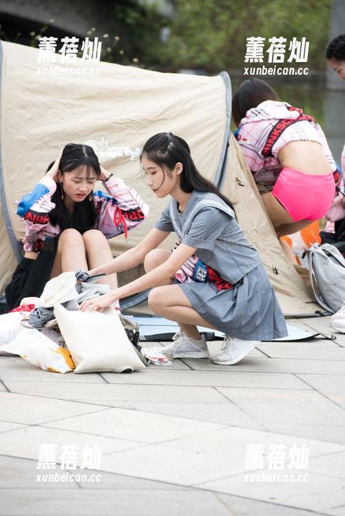 魔镜街拍 魔镜街拍合集:运动与甜美的奇妙碰撞,你确定要看?